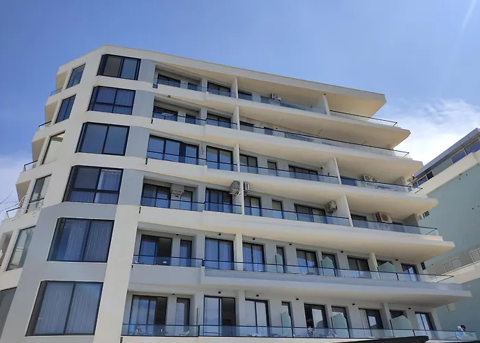 Ideal Sea View Apartment